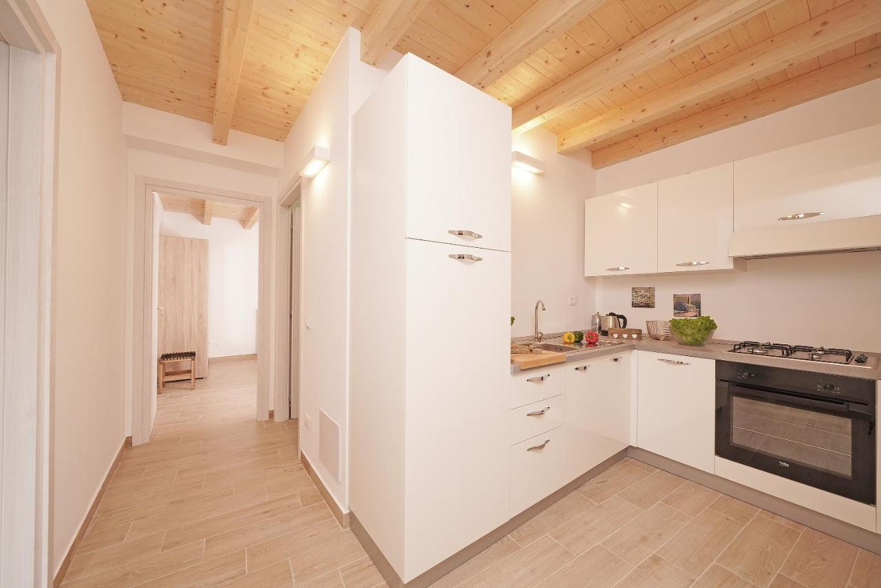 Apartments Villa Bougainville ซานเฟลีเช เดล เบนาโก ภายนอก รูปภาพ