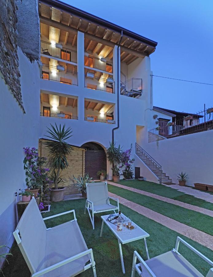 Apartments Villa Bougainville ซานเฟลีเช เดล เบนาโก ภายนอก รูปภาพ